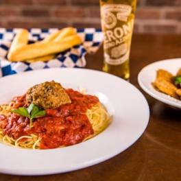 Pasghetti’s Restaurant & Attraction