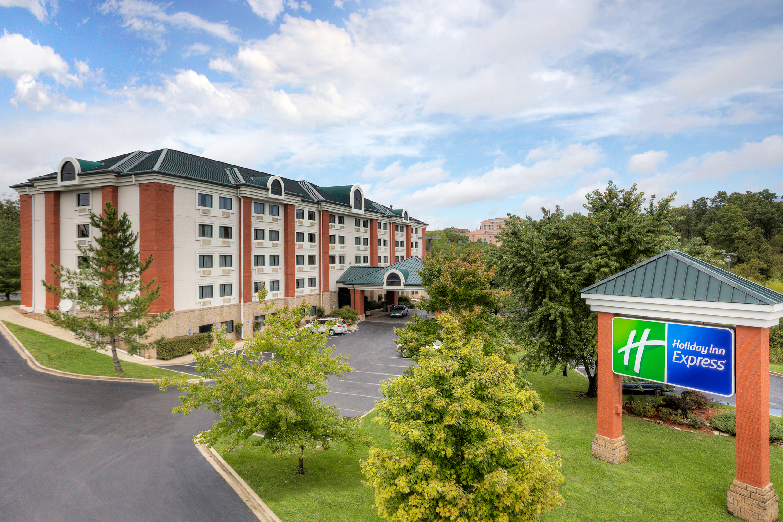 Holiday Inn Express on Green Mountain Drive